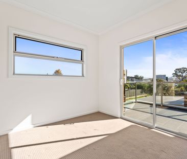 Modern 2-bedroom home! - Photo 6