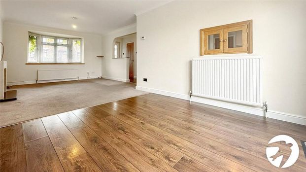 5 bedroom detached house to rent - Photo 1