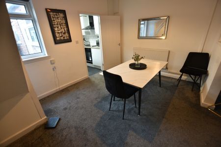 Parkhouse Street, Openshaw, Manchester - Photo 3