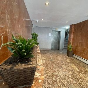 À louer 1400$ – 4 ½ au 2715 Place Darlington, Côte-des-Neiges - Photo 2