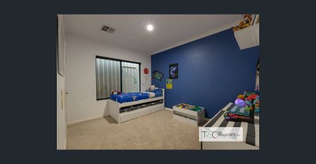 Coastal Living with Shed & Side Access! - Photo 5