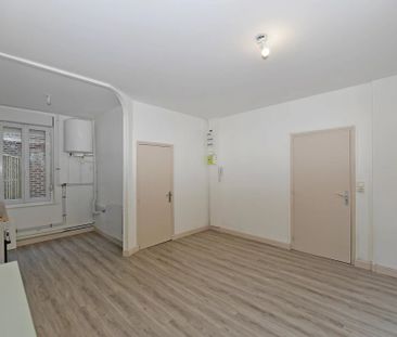 Location Appartement 2 pièces 42 m2 à Saint-Quentin - Photo 4