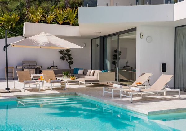 Luxury Villa for rent in Marbella Del Este, Andalusia