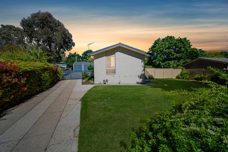 48 De Graaff St, Holder ACT 2611 - House For Rent | Domain - Photo 4