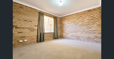 Comfortable Two-Bedroom Unit With A Courtyard - Photo 4