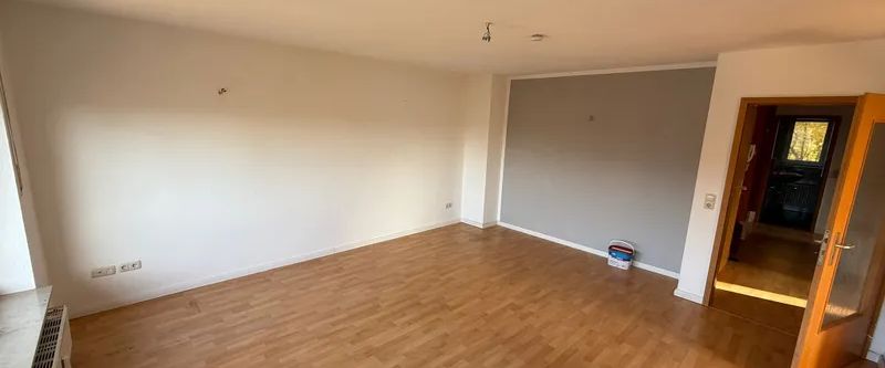 Geräumige 4 Zimmer-Maisonettewohnung mit Balkon und Stellplatz zu mieten! - Foto 1