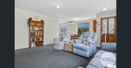 Well-Presented 2 Bedroom, 1 Bathroom Home - Photo 3