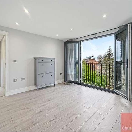 Western Avenue, London, W3 - Photo 1