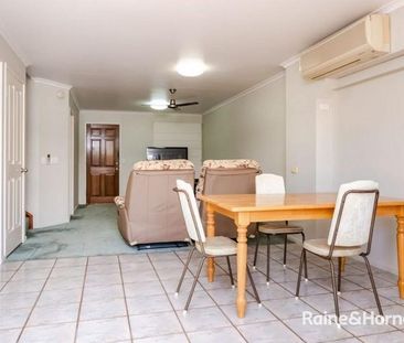 2/13 Yarroon Street, Gladstone Central, QLD 4680 - Photo 4