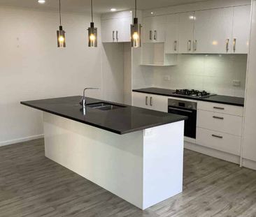 FULLY RENOVATED, 4 BEDROOM HOME IN MANUREWA - Photo 3