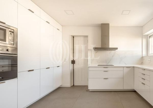 Apartamento T4 em Porto