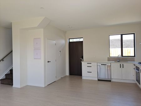 Spacious and Modern Two-Level Home in a Fantastic Location - Photo 5