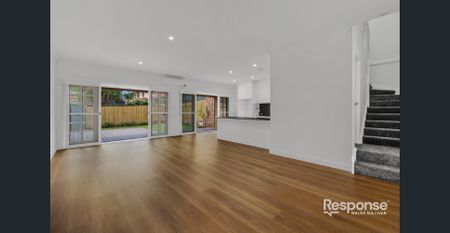 Spacious Renovated Townhouse - Photo 3