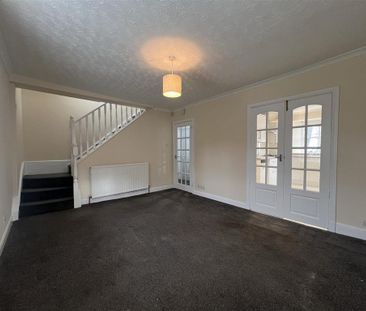 3 bedroom flat to rent - Photo 2