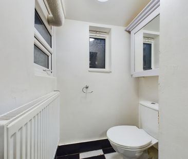 Room in a Shared House, High Street Colliers Wood, SW19 - Photo 3