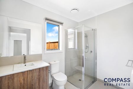 14 Gold Dust Rd, Beveridge VIC 3753 - House For Rent | Domain - Photo 2