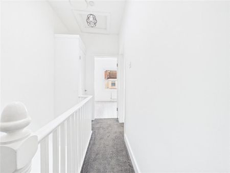 3 bedroom terraced house to rent - Photo 2