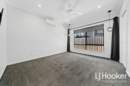 Expansive Family Home in Sequana Estate with all the Upgrades - Photo 3