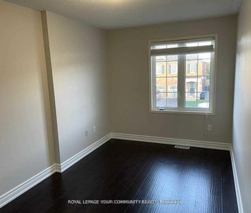 For Lease - 122 Russel Drive, Bradford West Gwillimbury, Ontario - Photo 3