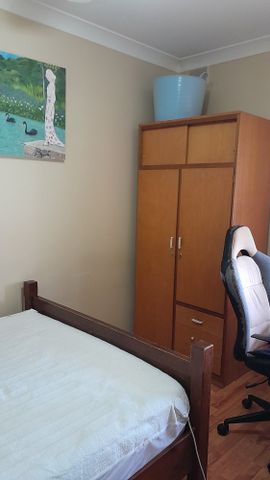3-bedroom shared house / townhouse, Coventry Rd - Photo 4