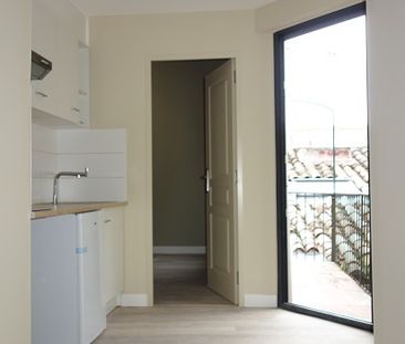 Location Appartement 2 pièces 32m² NIMES 30000 - Photo 3