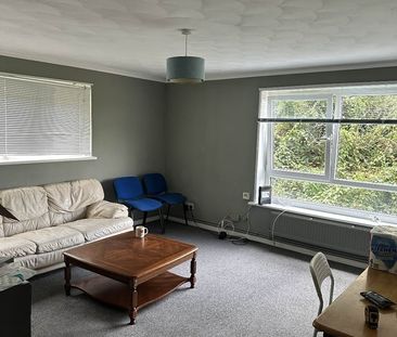 Room in a Shared Flat, Fitch Drive, BN2 - Photo 2