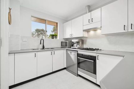 35/4-6 Dellwood Street, Bankstown - Photo 3