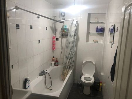 Room in a Shared House, Brassie Avenue, W3 - Photo 3