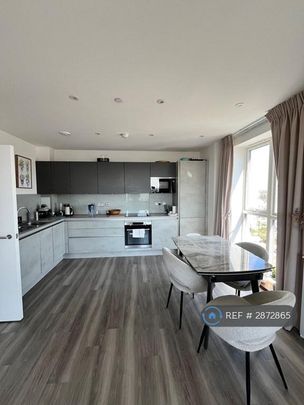 2 bedroom flat to rent - Photo 1