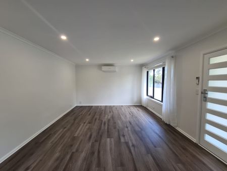 1/430 Springfield Road, MITCHAM - Photo 2