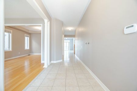 For Lease - 422 Hidden Trail, Oakville, Ontario - Photo 3
