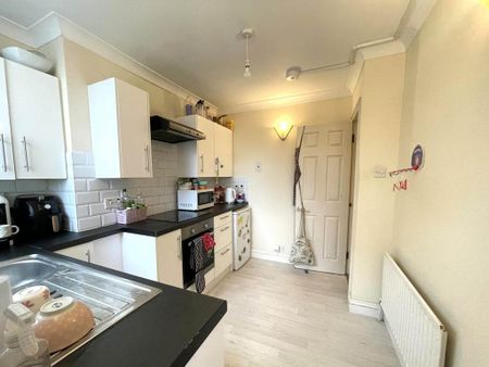 4 bedroom house to rent - Photo 3