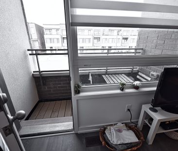 For Lease - 214 Wheat Boom Drive, Oakville, Ontario - Photo 4