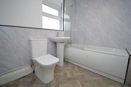 Greenbank Road, Birkenhead, CH42 - Photo 4