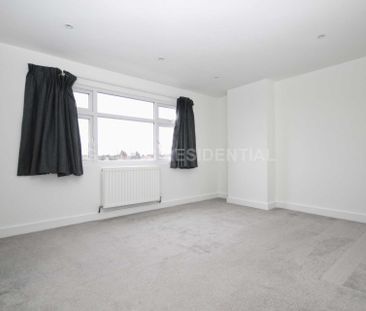 £2,600 pcm - Available Now - Unfurnished - Photo 4