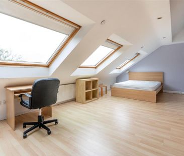 4 bedroom maisonette to rent - Photo 3