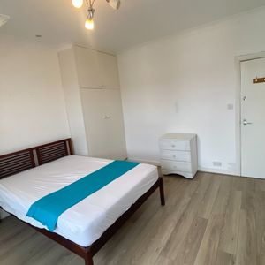 Studio Flat, Kilburn, NW6 - Photo 2