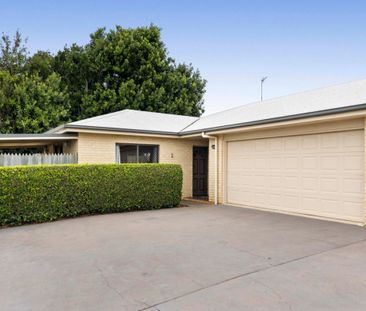 2/8a Derwak Street, Harristown - Photo 2