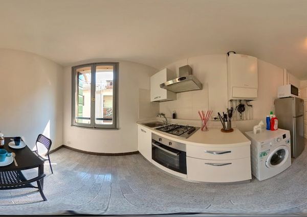 Via Santa Lucia, Padova, Veneto 35139