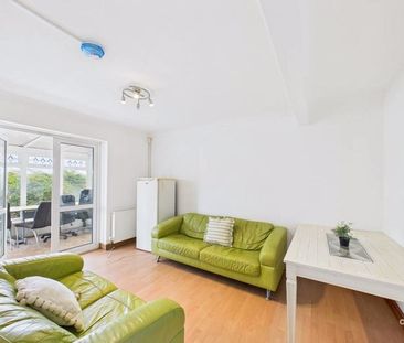 5 Bed Flat, Wolseley Road Coldean, BN1 - Photo 1