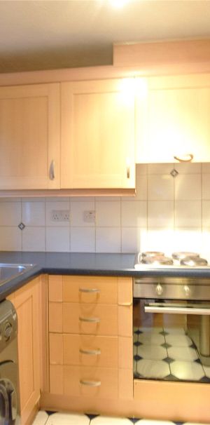 Friendship Way, Bracknell Friendship Way, Bracknell - Photo 2