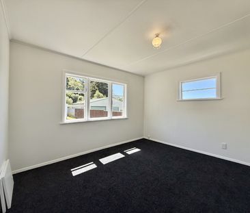 3-Bedroom Home in Wainuiomata - Photo 4