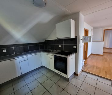 Joli appartement de 3,5 pièces au 2ème étage avec vue sur le lac - Photo 1
