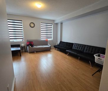 For Lease - 5 Shiff Crescent, Brampton, Ontario - Photo 1