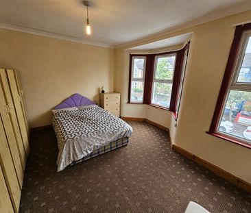 1 Bed Flat, Borwick Avenue, E17 - Photo 3