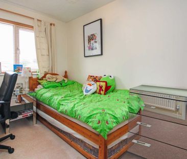 2 bed Terraced for rent - Photo 5