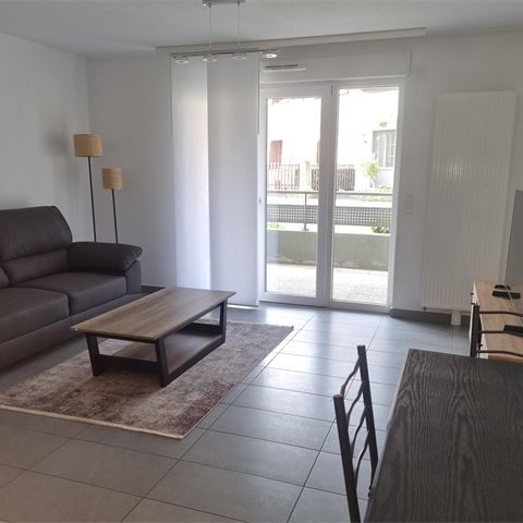 Location Appartement 2 pièces 47m² - Photo 1