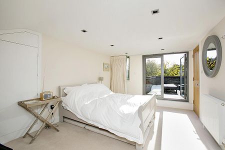 4 bedroom house in Twickenham - Photo 4