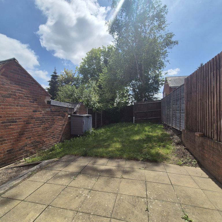 Beecher Street, Halesowen, B63 - Photo 1