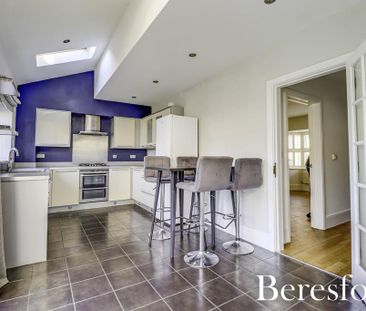 3 bedroom end of terrace house to rent - Photo 6